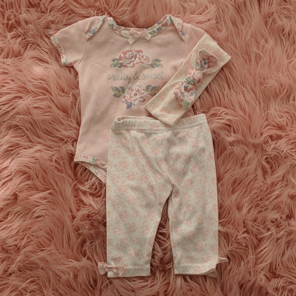 Nicole Miller 3-6 month baby outfit